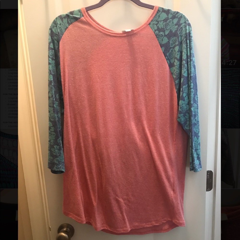 Lularoe Randy tee